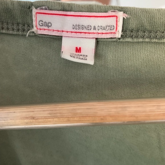Gap T-shirt - Picture 3 of 5